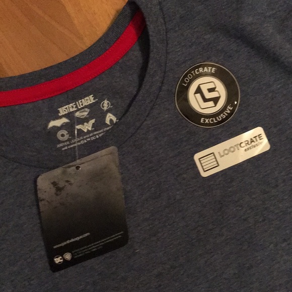 🚹 NWT Justice League Long Sleeve T-Shirt - Picture 5 of 5